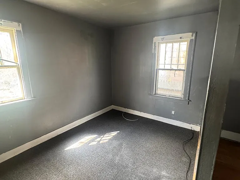 614 E Marengo Ave — Photo 18