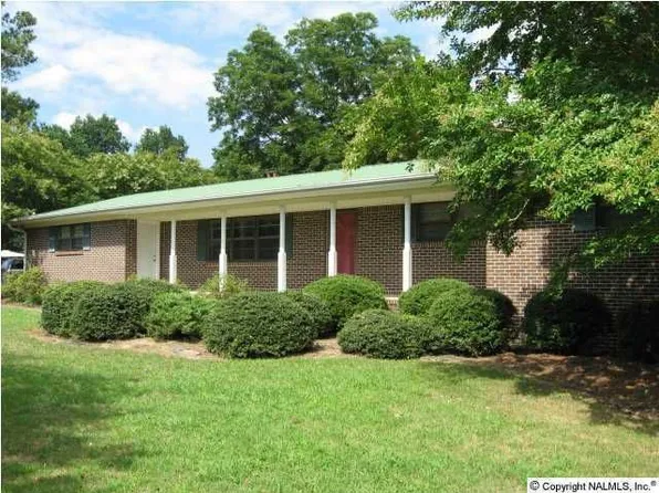 4854 Brashiers Chapel Rd, Arab, AL 35016