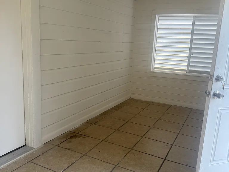 1725 NW 59th St #1 — Photo 7