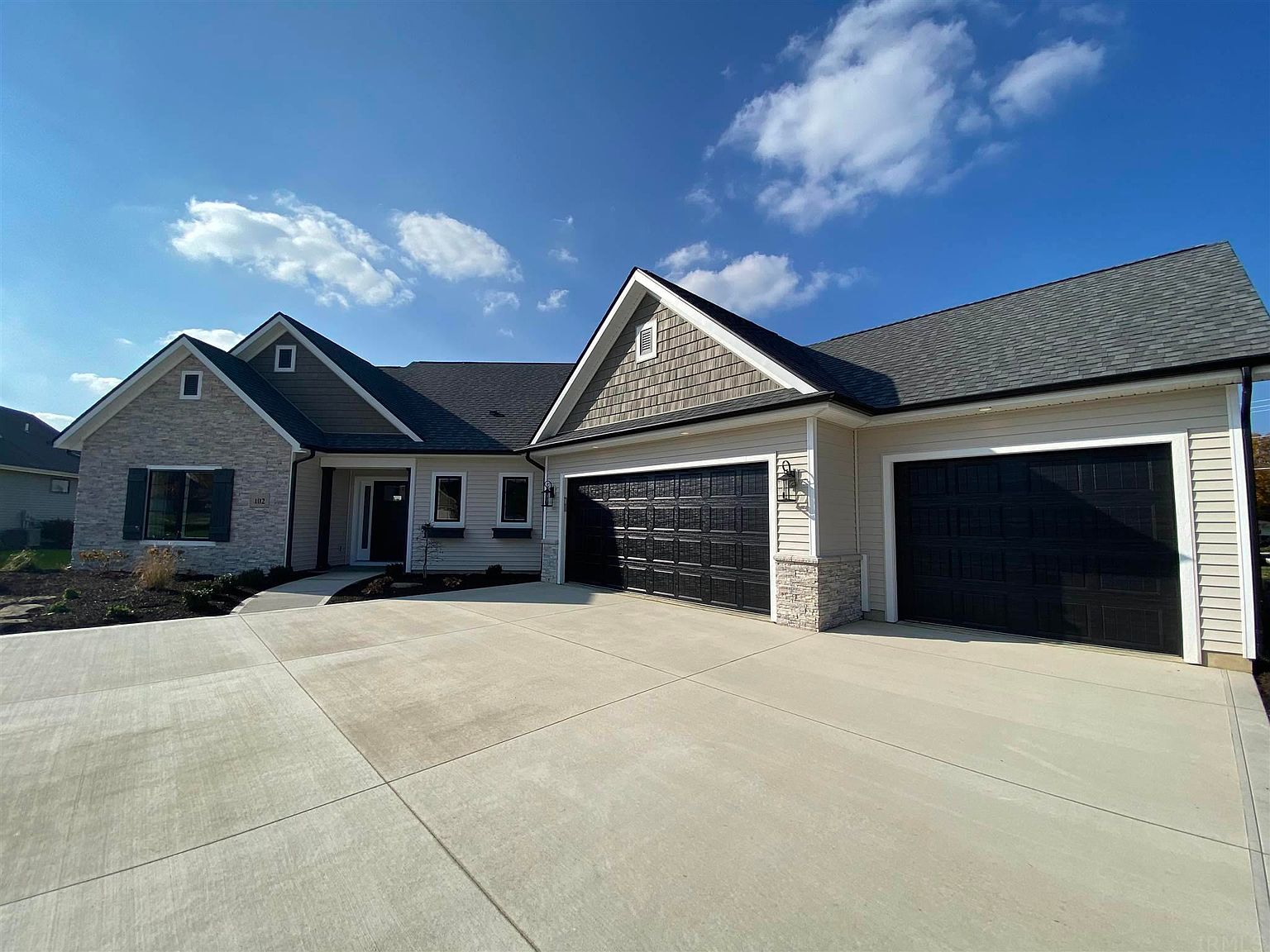 102 Elderwood Ct, Fort Wayne, IN 46845 | Zillow