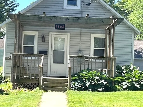 1106 Steinman St, Dixon, IL 61021