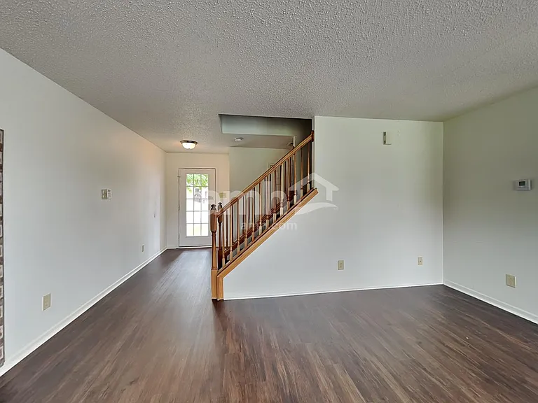 7540 Wymm Ln — Photo 6