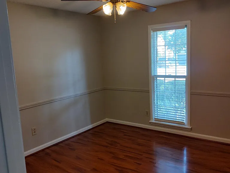 1007 Bluefield Ave SE — Photo 6