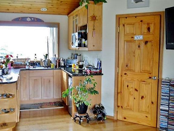 2nd image of 484 N Pebble Beach Dr