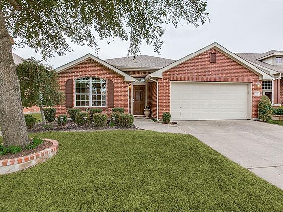 2nd image of 327 Highland View Dr