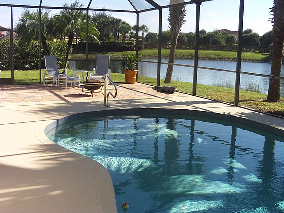 Large Screened Pool Cage