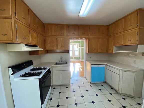 2nd image of 101 W Central Ave