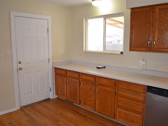 4th image of 308 S 29th Ave