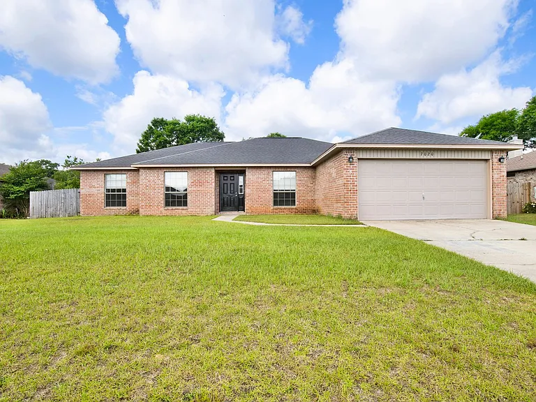7020 Season Dr — Photo 1
