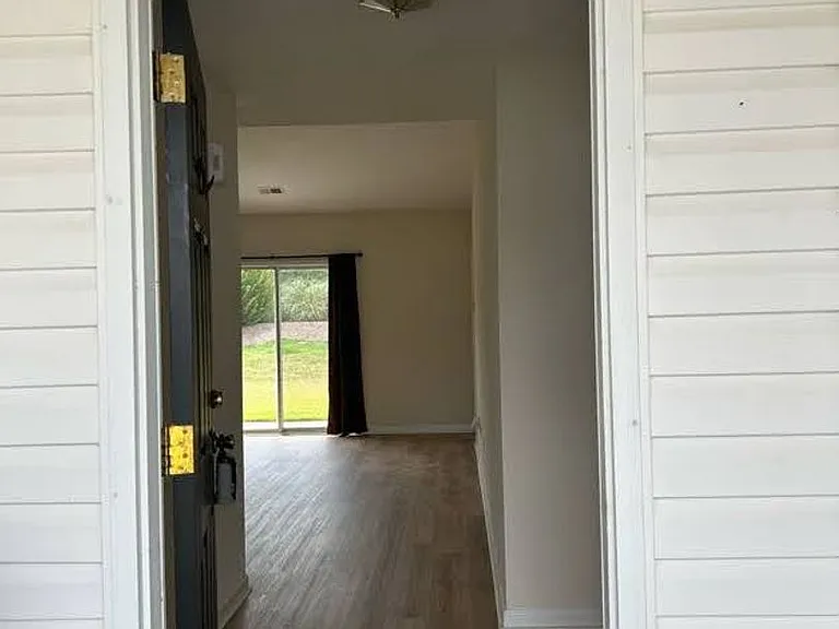 953 Wyndfall Dr SW — Photo 2