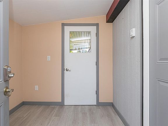 5th image of 3497 Gibbins Rd #20
