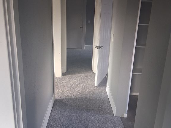 4th image of 733 W Waverly Pl #2B