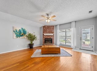 414 Fall Cedar Dr, Fort Worth, TX 76108