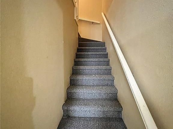 5th image of 1631 & 1629 N Saddlehorn Ave #1629