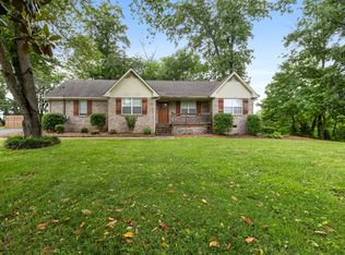 1054 Cragfront Estate Loop, Gallatin, TN 37066