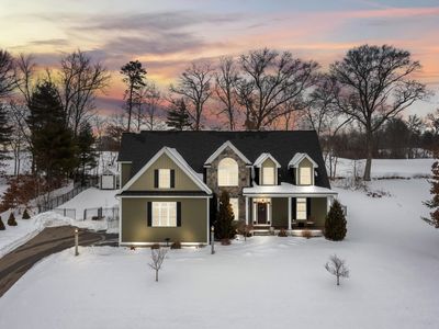 25 Lamplighter Lane, Salem, NH, 03079