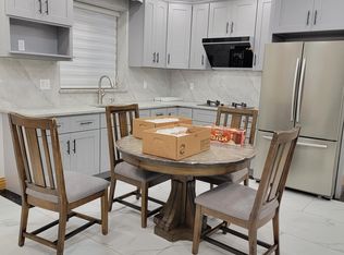42-11 156th St #1, Flushing, NY 11355