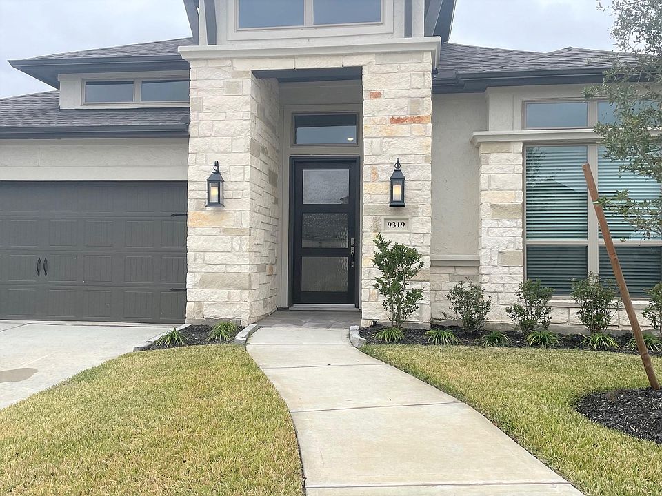 Welcome to 9319 Orchard Trail. New construction in Sienna. Never lived in.