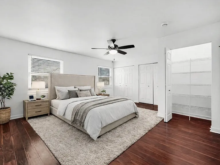 6419 S Kenwood Ave #2 — Photo 5
