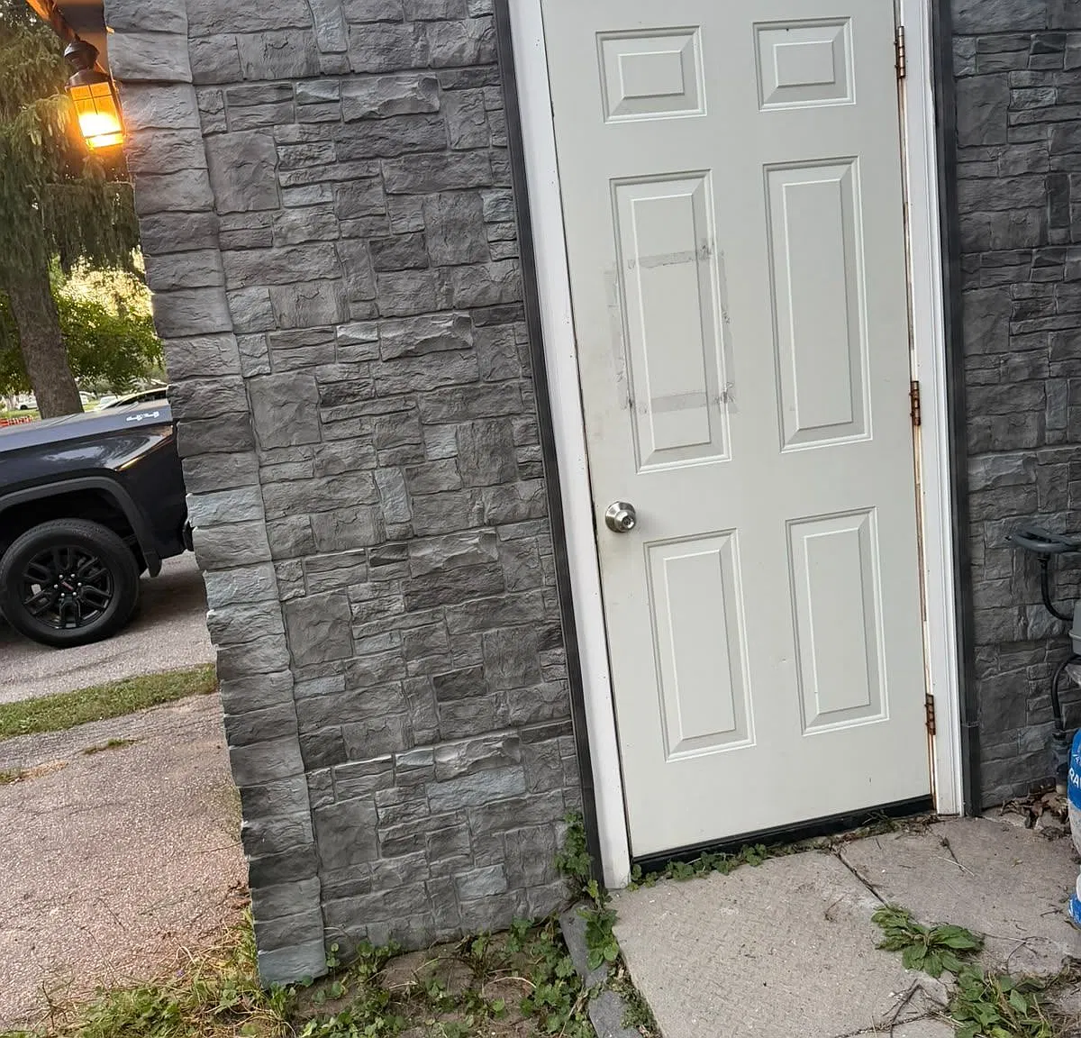 26 Patricia Ave — Photo 2
