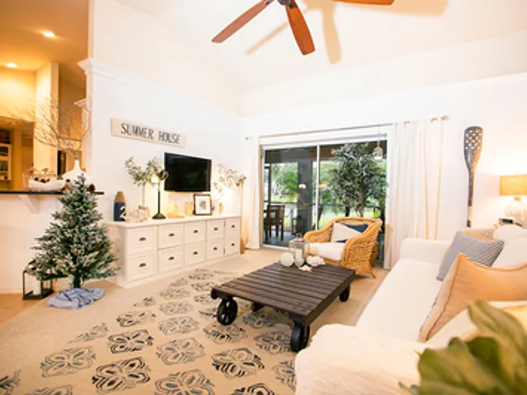 22631 Island Lakes Dr — Photo 9