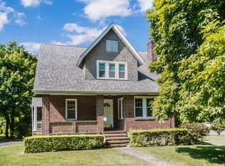 15 Glen Oaks Dr, Rye, NY 10580