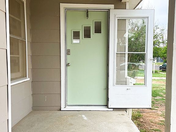 4th image of 3614 Adams Ave