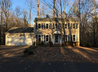 102 Edgewood Ln, Williamsburg, VA 23185