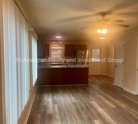 2nd image of 104 Hydac Rd #B