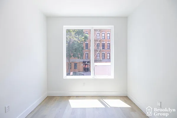 Rented by Brooklyn Group | media 24