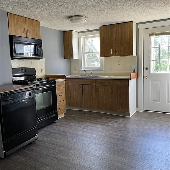 4 West St #2 — Photo 10
