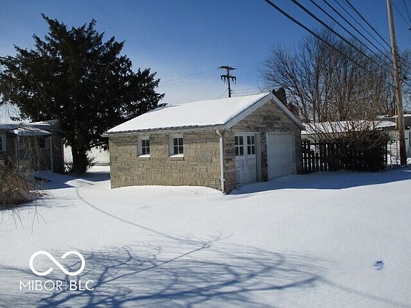 4th image of 279 E Franklin St