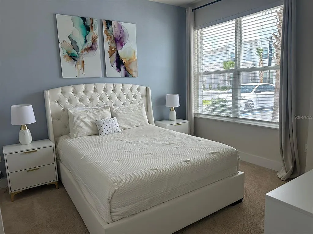 3 bed, 3.0 bath, 1855 sqft, $2,400 — Photo 3