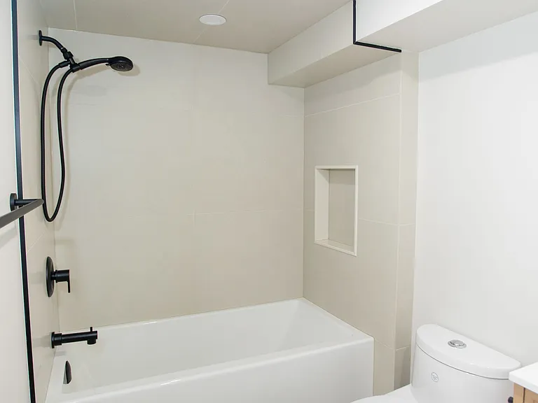 38 Parent Ave #BASEMENT — Photo 12