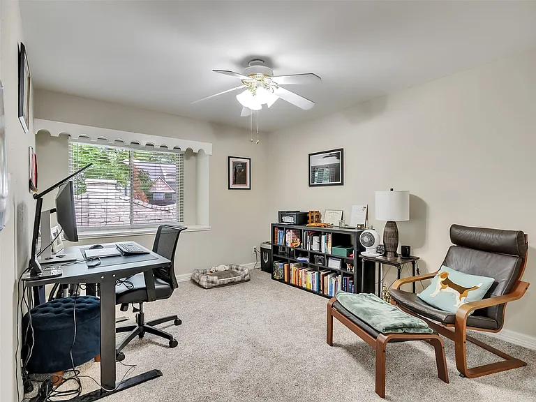 2811 Quincannon Ln — Photo 20