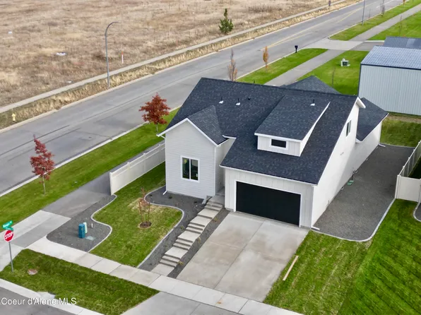 6632 W Portrush Dr, Rathdrum, ID 83858