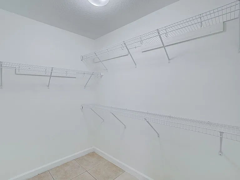 942 Whisler Ct — Photo 19