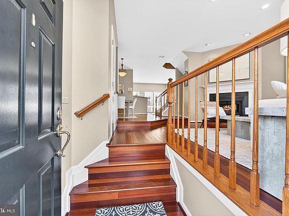 4th image of 12017 Edgemere Cir