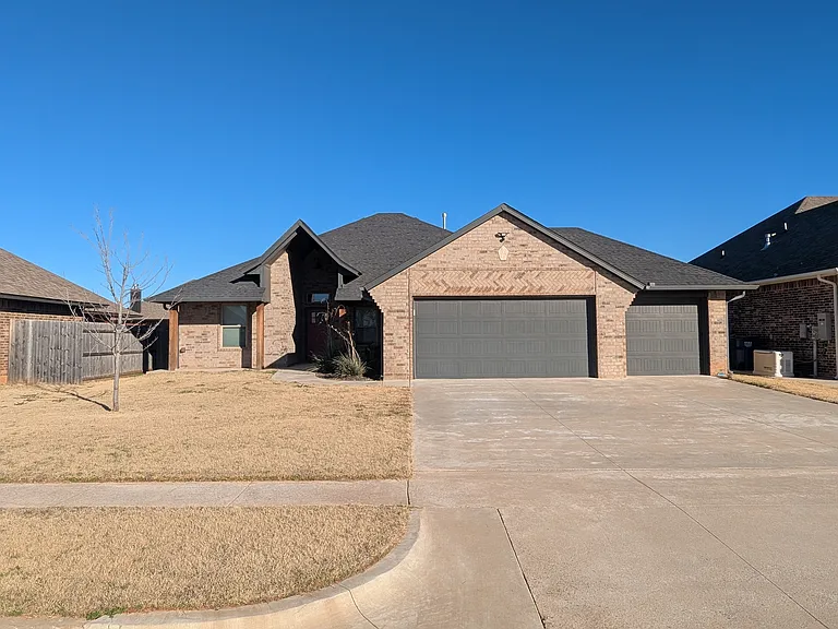 1715 W Zachary Way — Photo 2