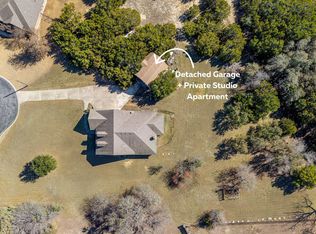 100 Clydesdale Ct, Liberty Hill, TX 78642