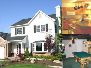 47106 Scarlet Dr S, Novi, MI 48374