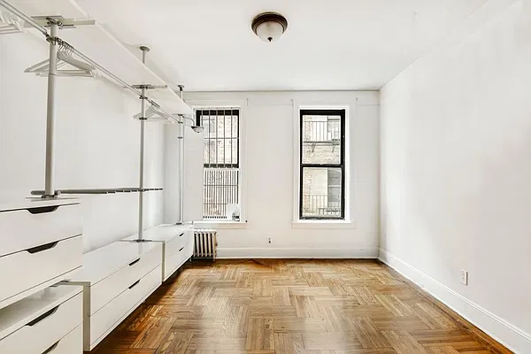 Rented by R New York | media 2