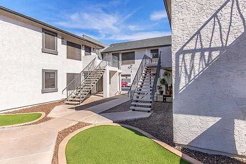 MOVE IN SPECIAL! $0 DEPOSIT OAC Photo 1