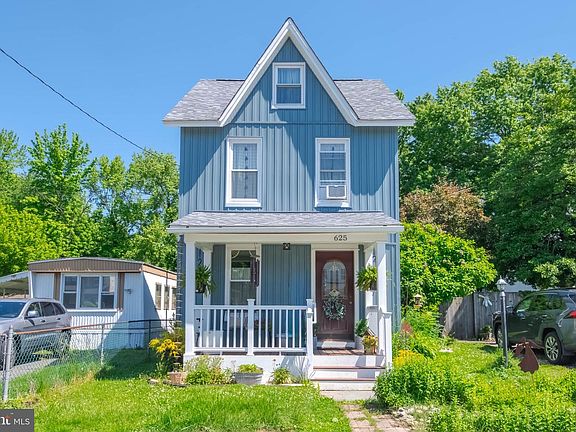 3rd image of 625 Otsego St