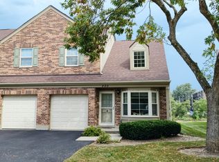 230 Carlisle Ave, Westmont, IL 60559