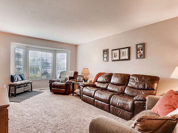 4th image of 6121 101st Pl NE