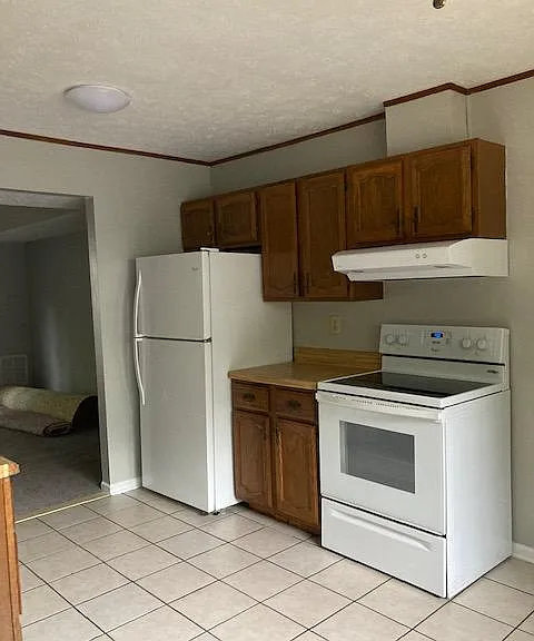 1145 Old Denbigh Blvd — Photo 3