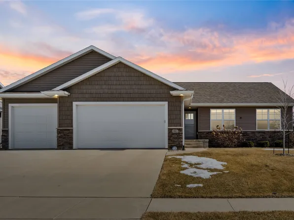 5913 Rock Ridge Dr, Marion, IA 52302