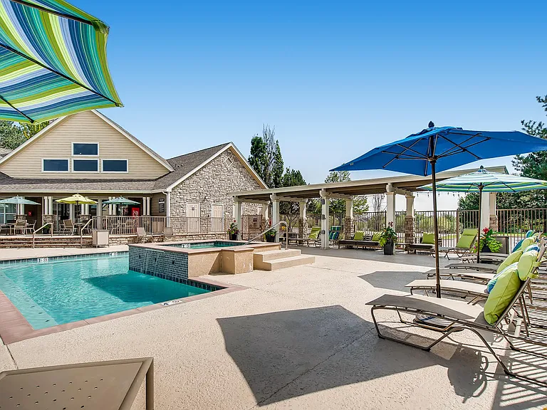 Stonebridge at Twin Peaks | Longmont, Co. Apartments