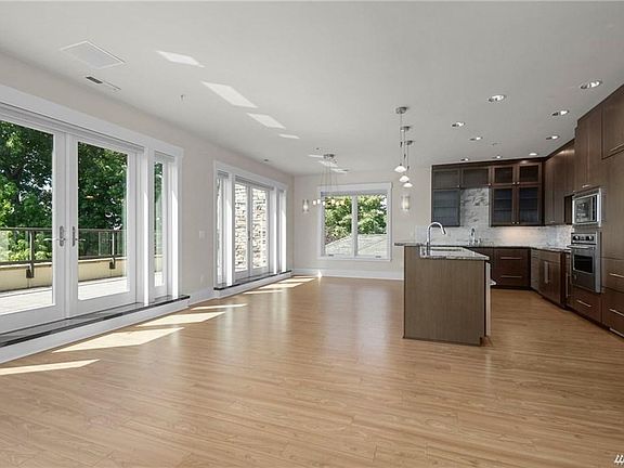3rd image of 744 Harvard Ave E #101